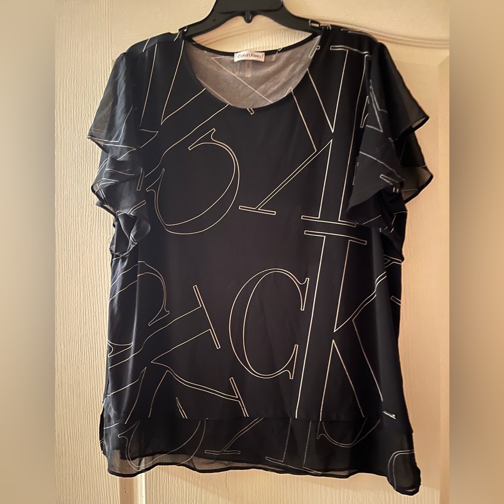Calvin Klein - Black & White Blouse